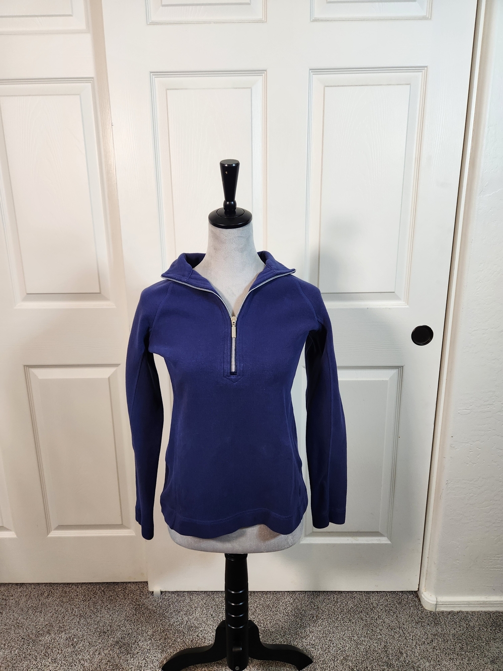 Tommy Bahama Women's Quarter-Zip Pullover in Deep Blue